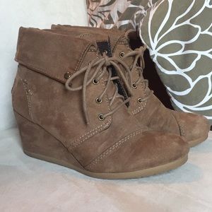 Wedge booties